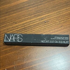 NARS Afterglow Lip Shine in aragon

New inbox, never used